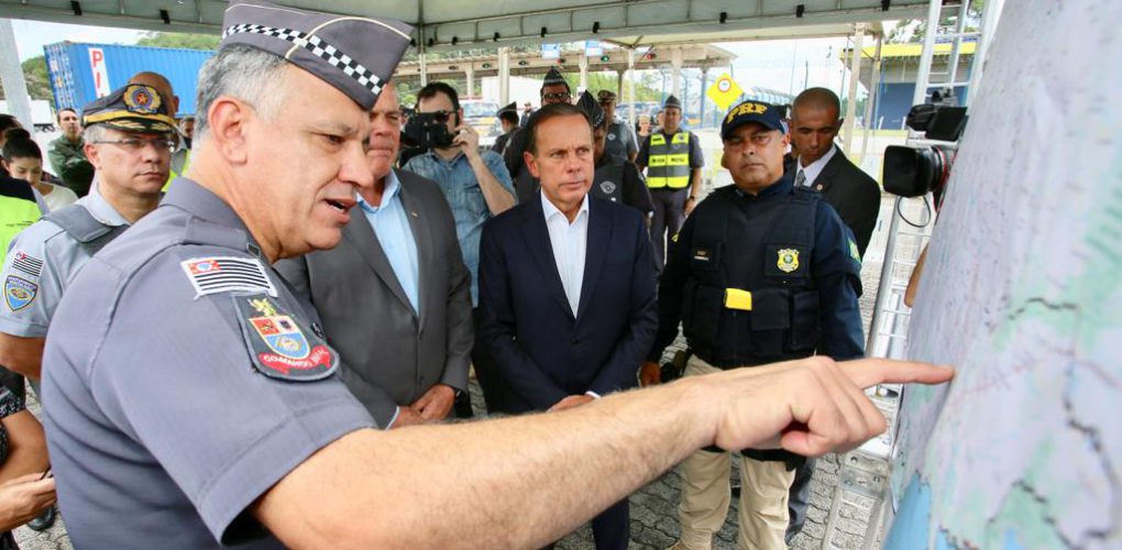 Governador autoriza armas de calibre 12 em todas viaturas de radiopatrulha da PM