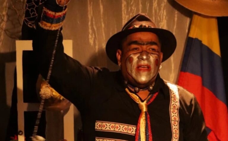 Iracemápolis recebe espetáculo teatral da Colômbia em praça pública